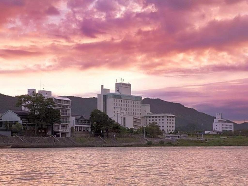 Gifu Grand Hotel Exteriör bild